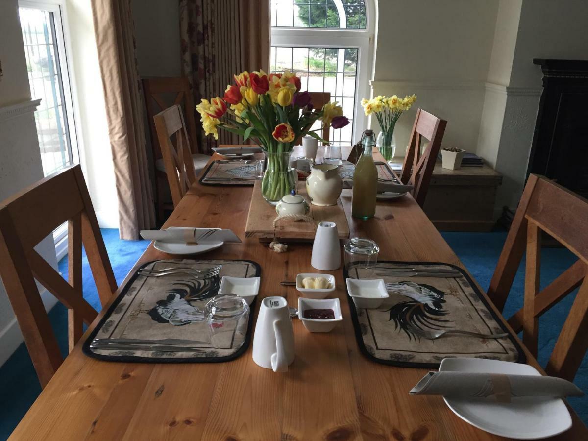Stapehill Lodge B&B Hampreston Екстер'єр фото