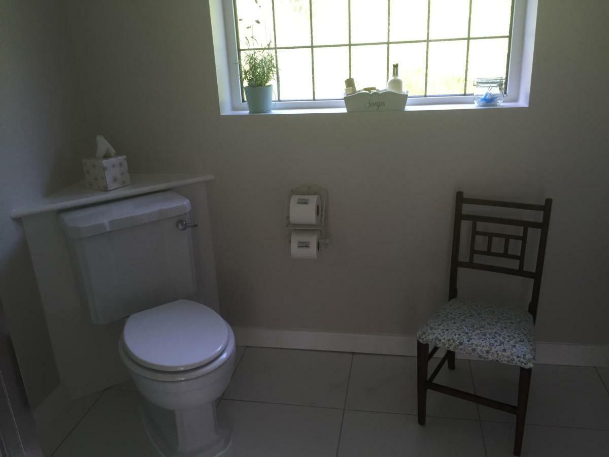 Stapehill Lodge B&B Hampreston Екстер'єр фото